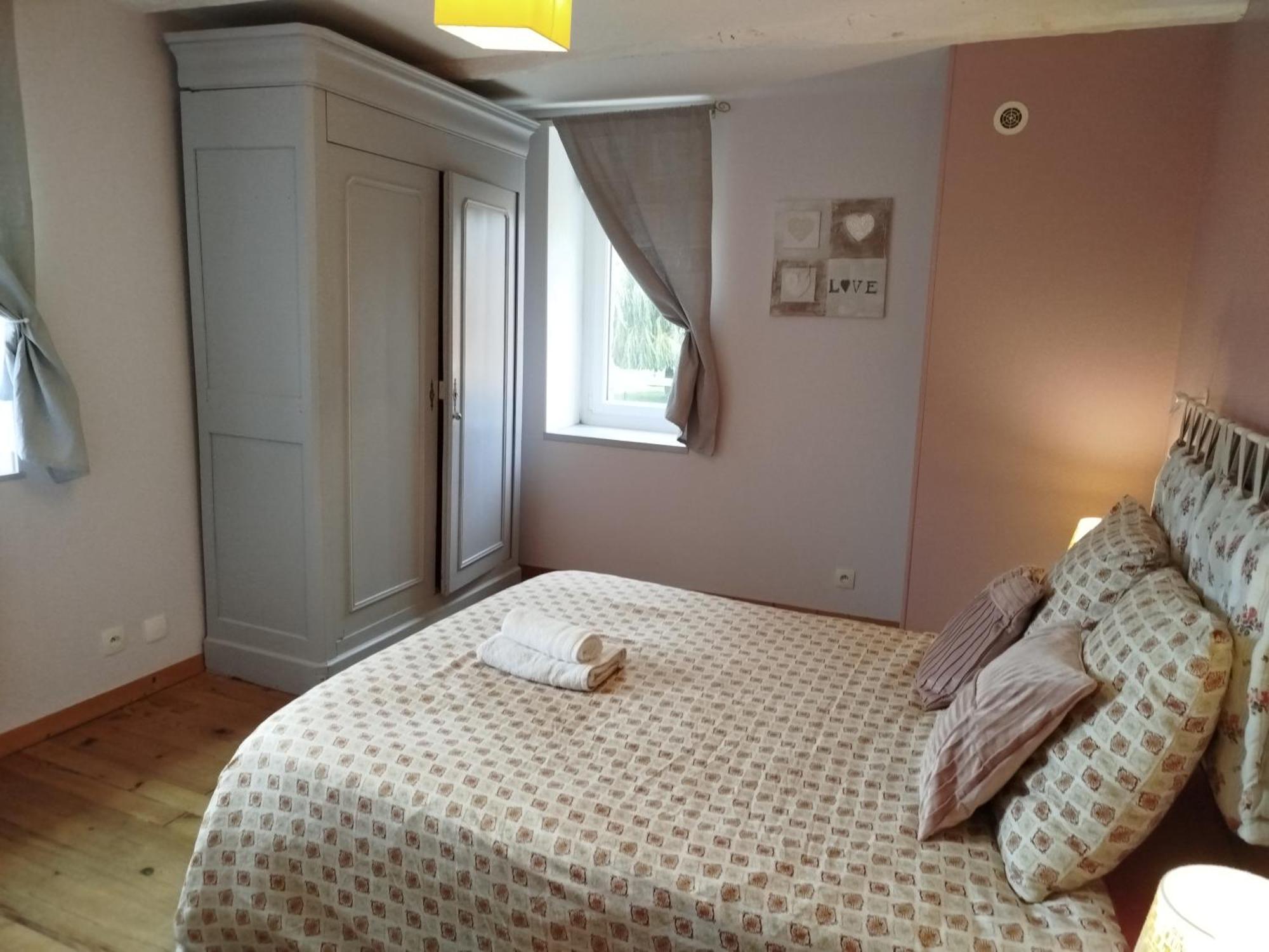 La Ferme D' Emerentine Bacilly Buitenkant foto